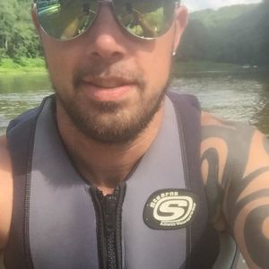 Meet your Posher, Roy